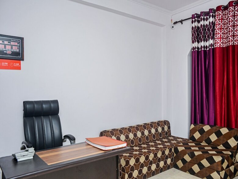 Hotel Oyo 23465 Sky Residency