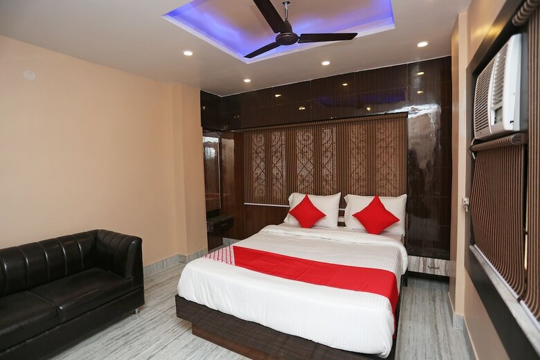 Hotel Oyo 15578 Dora House