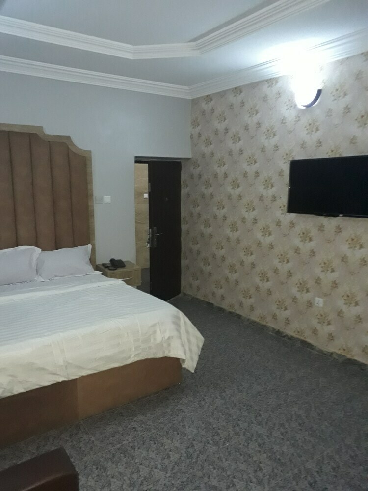African Princess Hotel New Haven