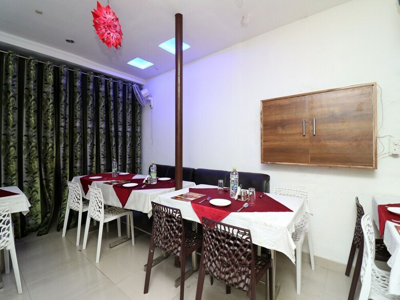 Oyo 24958 Hotel Dayal