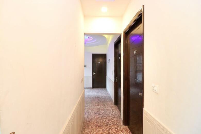 Oyo 22678 Hotel Unique House