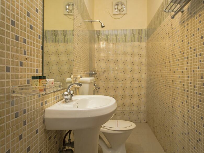 Hotel Oyo 15953 North Bengal Guest House