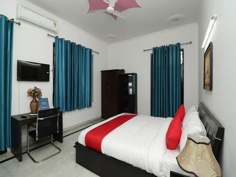 Hotel Oyo 28612 The Heaven Inn