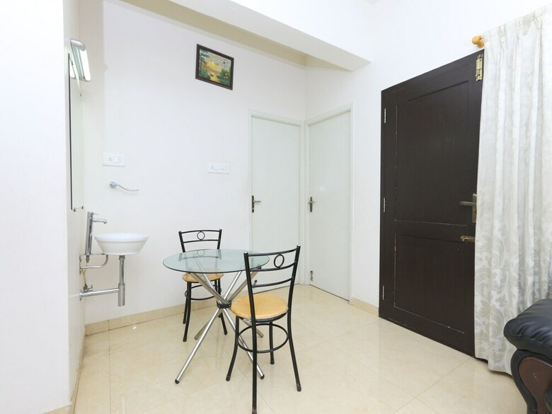 Oyo 5890 Eben Service Apartments