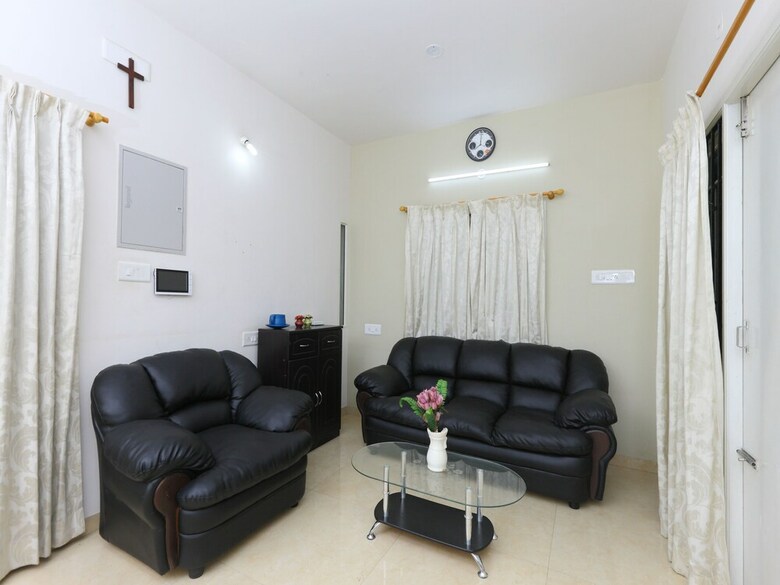 Oyo 5890 Eben Service Apartments