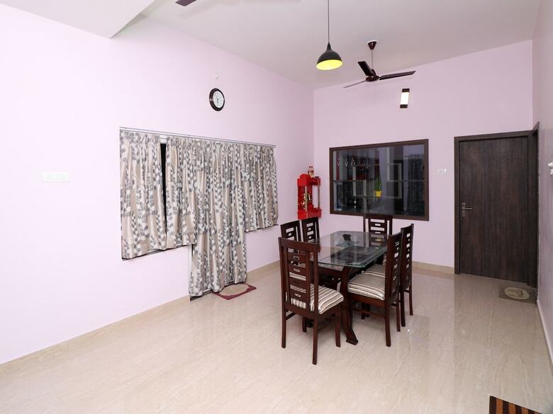 Oyo 23416 Maharaja Hotel