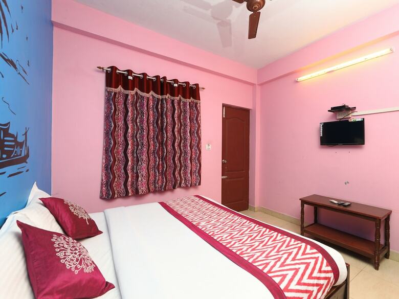 Hotel Oyo 4342 Lloyds Nest