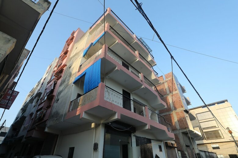 Hotel Oyo 19999 D M Residency
