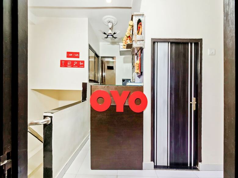 Oyo 24416 The United Hotel