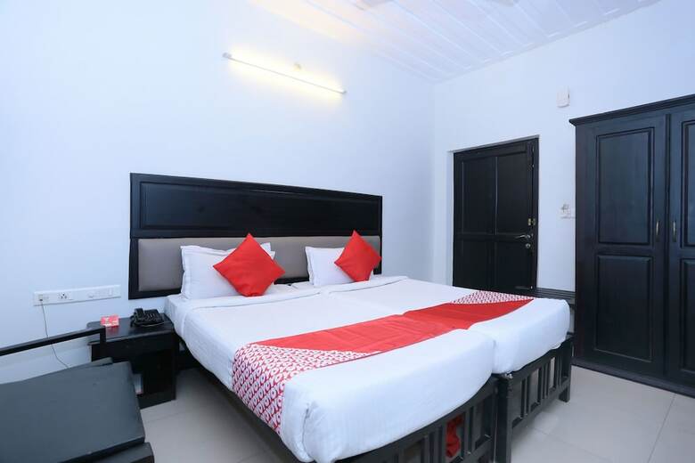 Oyo 24675 Flagship The Trivandrum Hotel