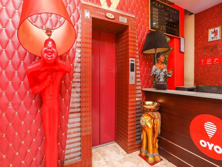 Hotel Oyo 14269 Btc Comforts