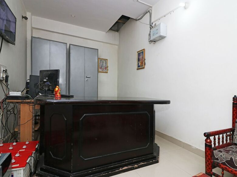 Oyo 23504 Hotel R View