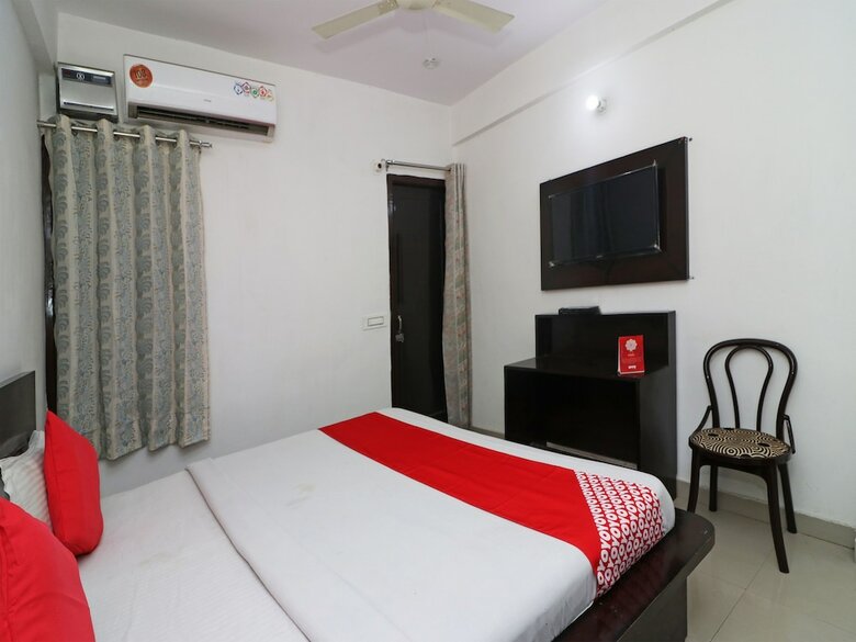 Oyo 23504 Hotel R View