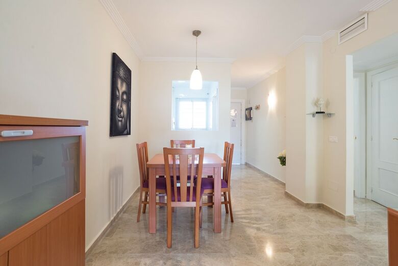 Apartamentos Malagasuite Beach & Sun