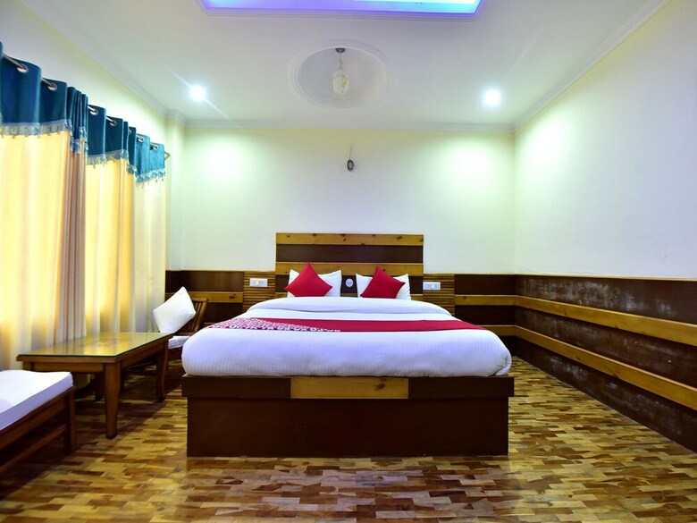 Hotel Oyo 22347 Hilltop Resorts