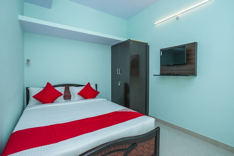 Oyo 23030 Hotel Gtv Comforts