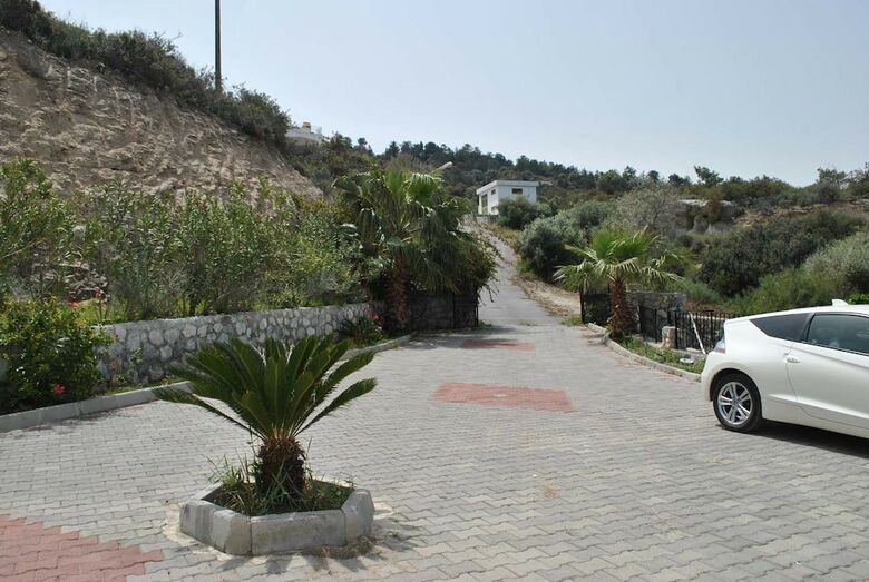 Villa Bueno By Amy Villas