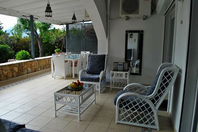 Villa Canna By Amy Villas