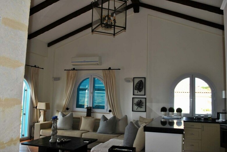Villa Alex By Amy Villas