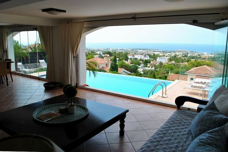Villa Alex By Amy Villas
