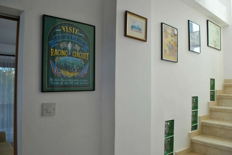 Villa Brooklands By Amy Villas