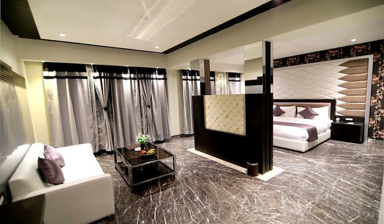 Hotel Grand Orchid