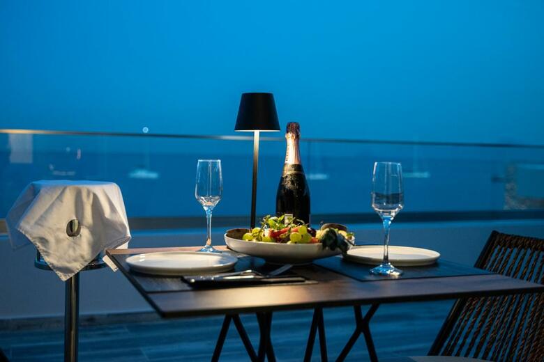 Hotel Kyma Rooms & Suites