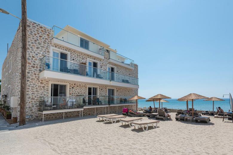 Hotel Kyma Rooms & Suites