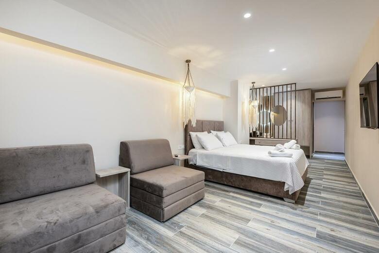 Hotel Kyma Rooms & Suites