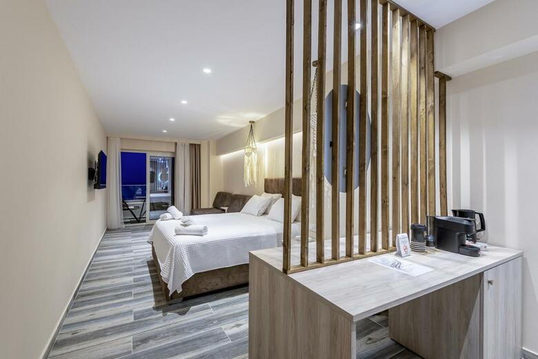 Hotel Kyma Rooms & Suites