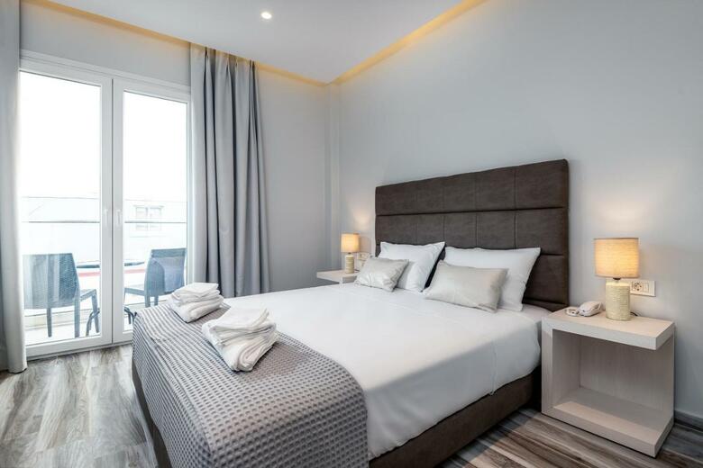 Hotel Kyma Rooms & Suites