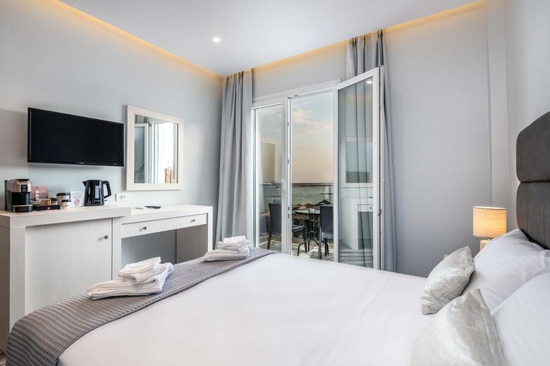 Hotel Kyma Rooms & Suites