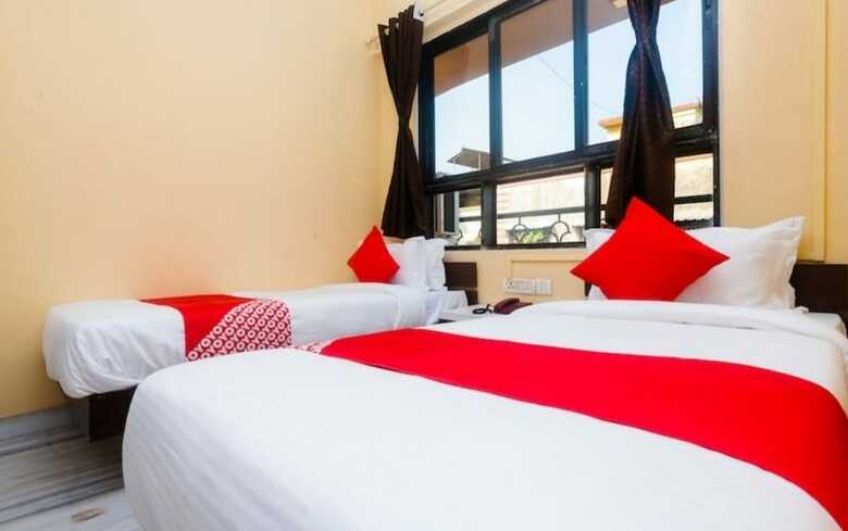 Hotel The Ashoka Castle