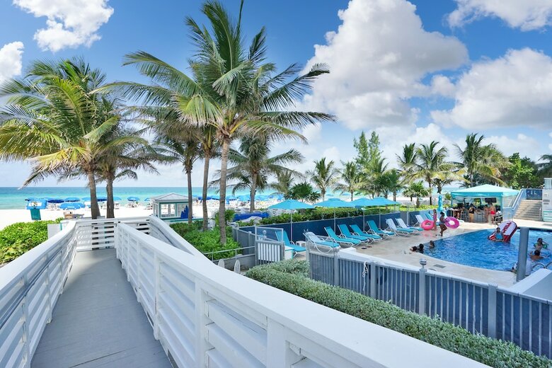 Marenas Beach Resort By Fmm