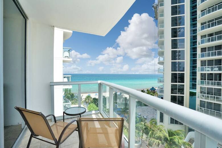 Marenas Beach Resort By Fmm