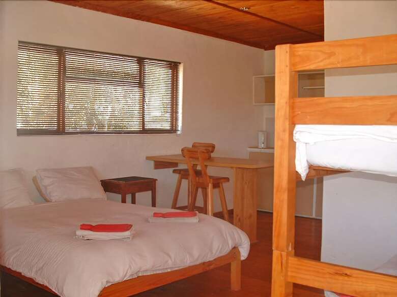 Hostal Barrydale Backpackers And Dung Beetle - Hostel