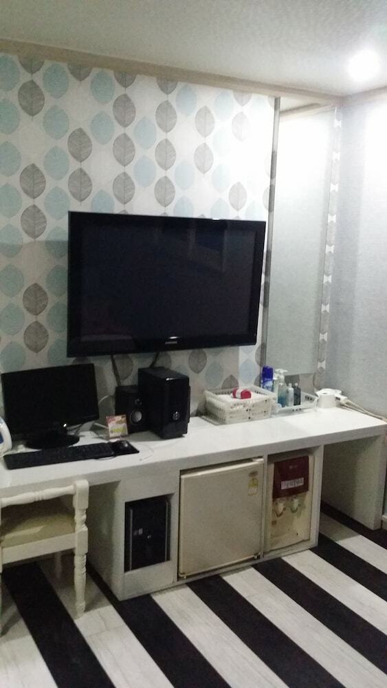 Midas Hotel
