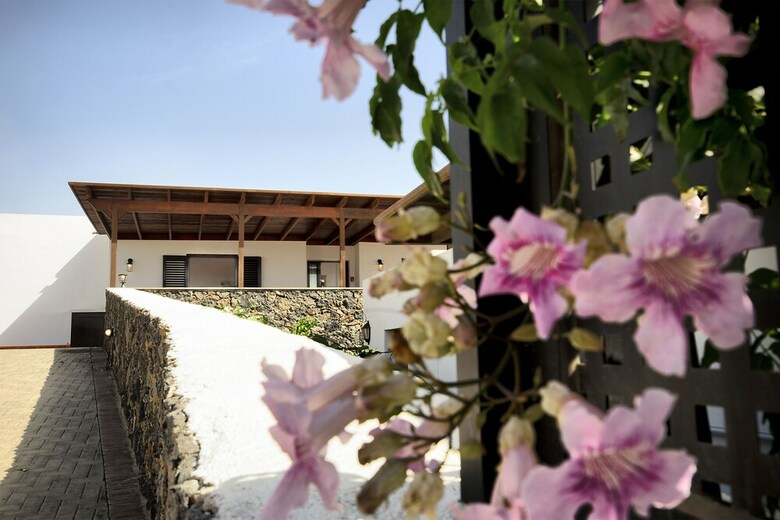 La Casa de Abajo
