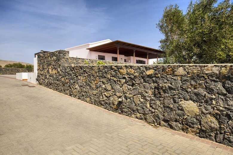 La Casa de Abajo