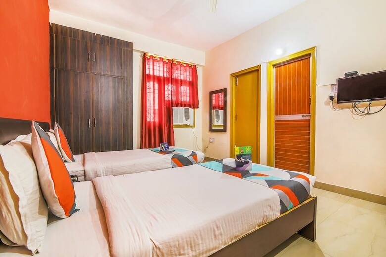 Fabhotel Vibrant Guest House
