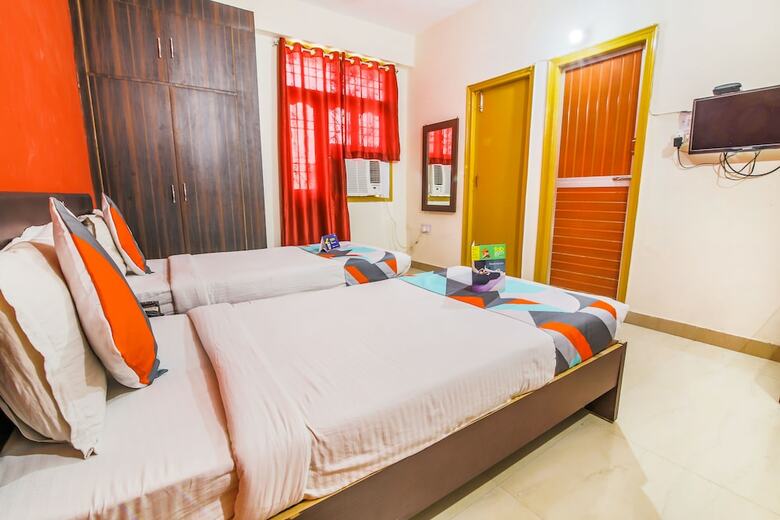 Fabhotel Vibrant Guest House