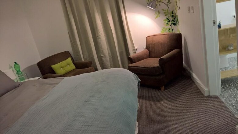 Hotel Regent Serviced Suites
