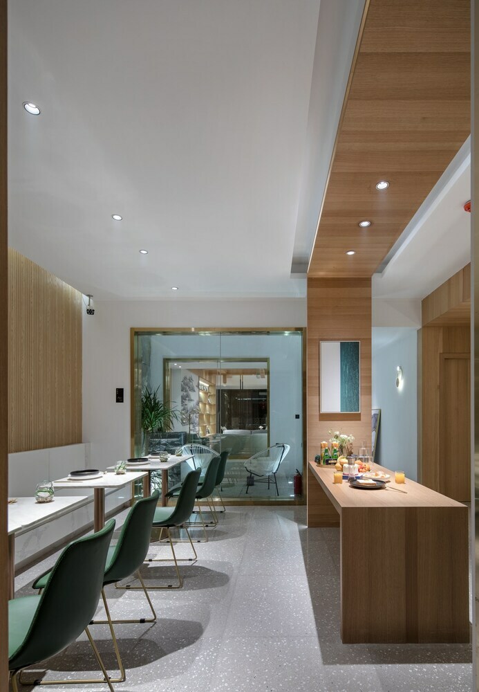 Bonjour Boutique Hotel