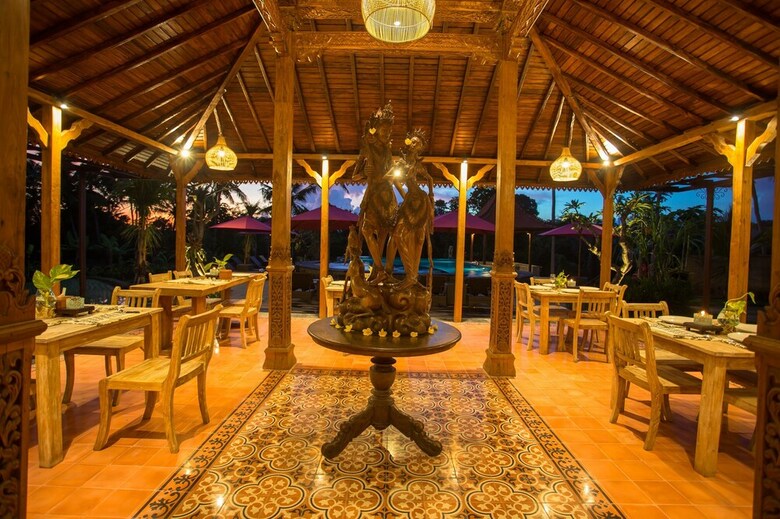 Hotel Uma Dawa Resort And Spa
