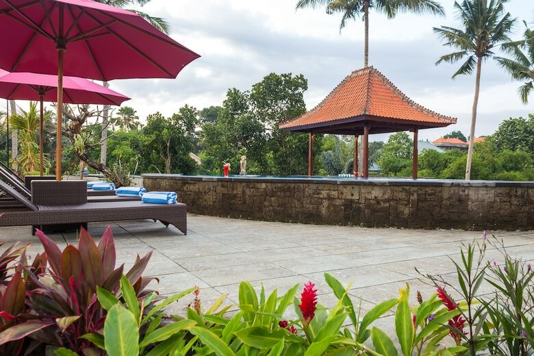 Hotel Uma Dawa Resort And Spa