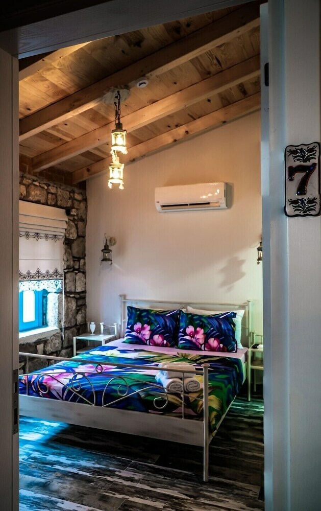 Pension Mavi Ruzgar Alacati Hotel - Adults Only