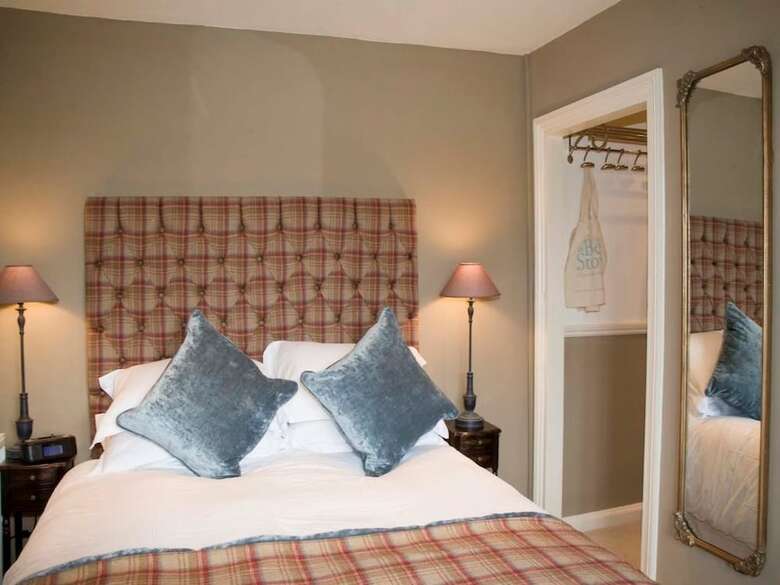 Hotel The Bell At Stow