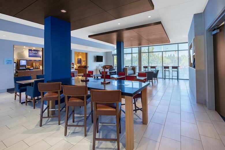 Hotel Holiday Inn Express And Suites Chico