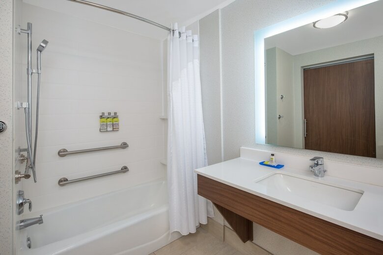 Hotel Holiday Inn Express And Suites Chico
