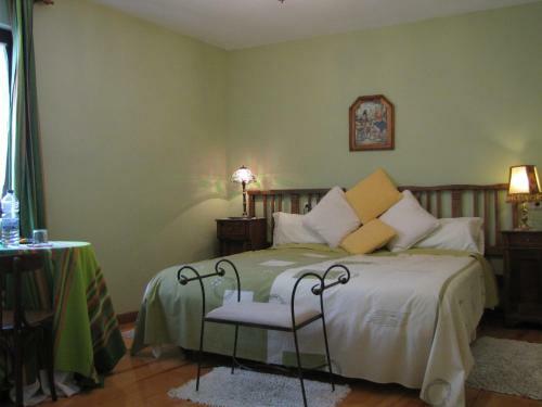 Hostal Rural Huartearena